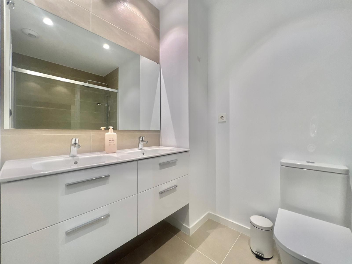 2 Bed Apartment for sale in Manilva Costa Del Sol, Málaga, Spain