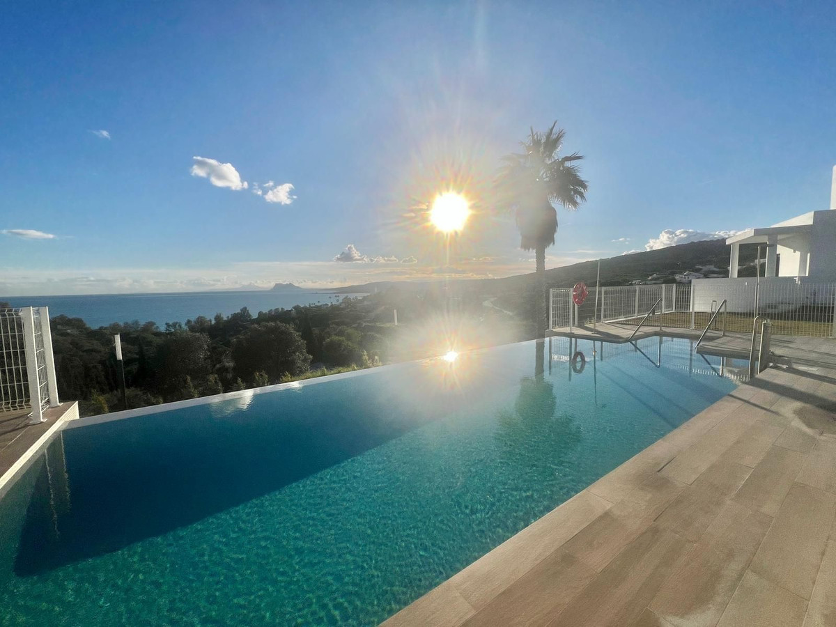 2 Bed Apartment for sale in Manilva Costa Del Sol, Málaga, Spain