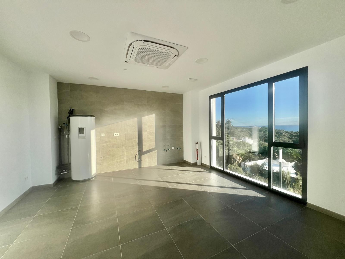 2 Bed Apartment for sale in Manilva Costa Del Sol, Málaga, Spain