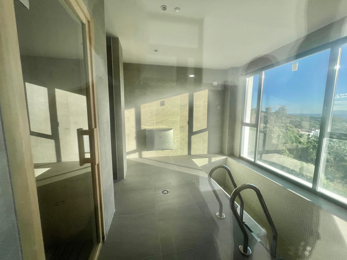 2 Bed Apartment for sale in Manilva Costa Del Sol, Málaga, Spain