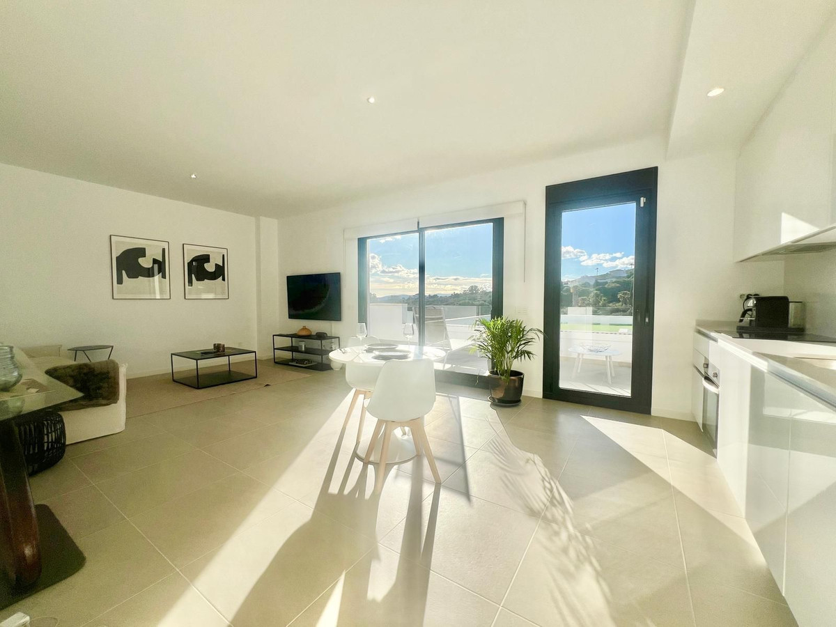 2 Bed Apartment for sale in Manilva Costa Del Sol, Málaga, Spain