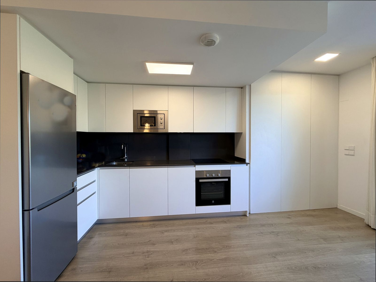 3 Bed Apartment for sale in Estepona Costa Del Sol, Málaga, Spain