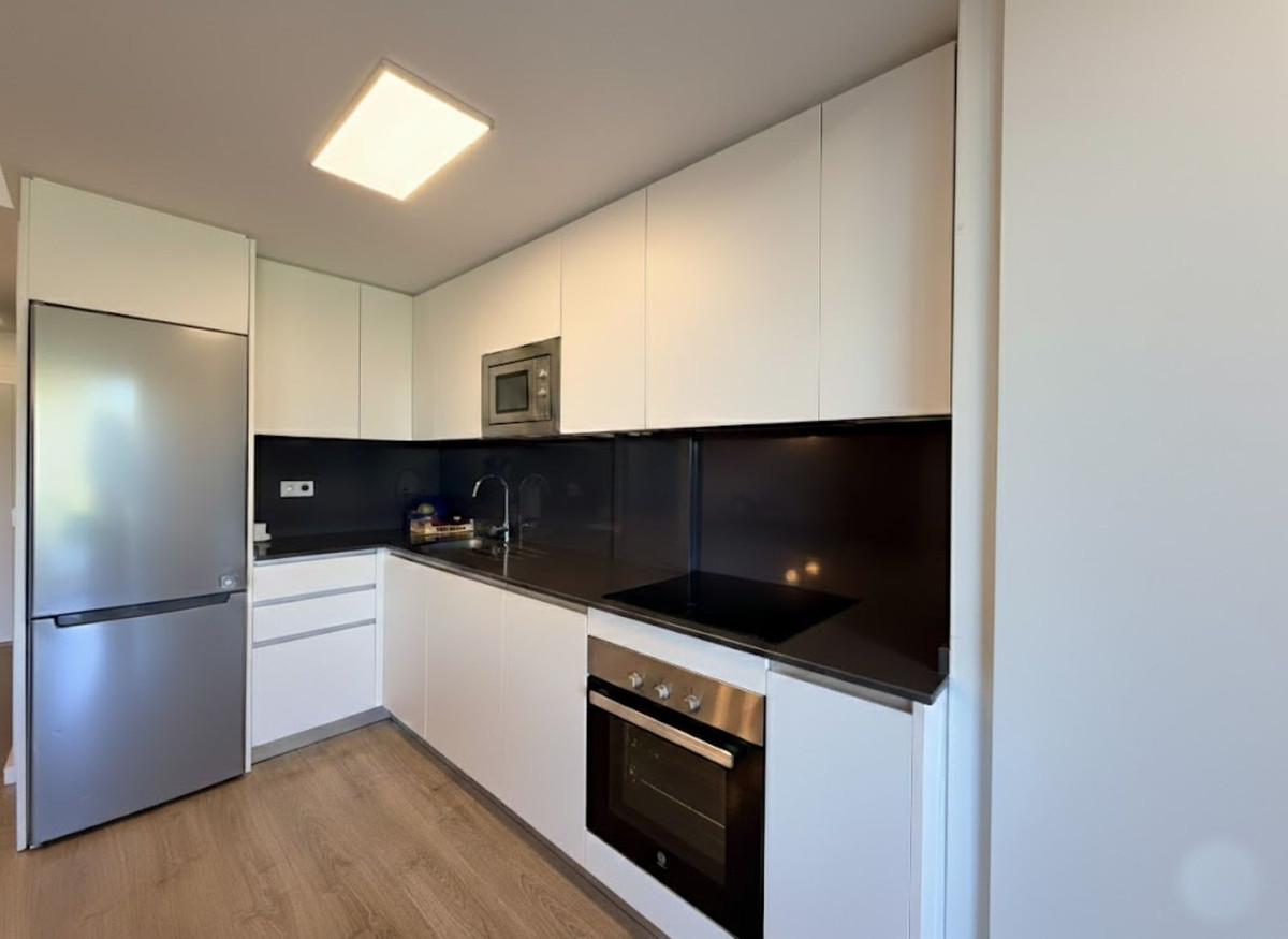 3 Bed Apartment for sale in Estepona Costa Del Sol, Málaga, Spain