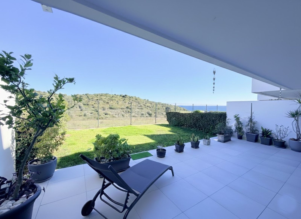 3 Bed Apartment for sale in Estepona Costa Del Sol, Málaga, Spain
