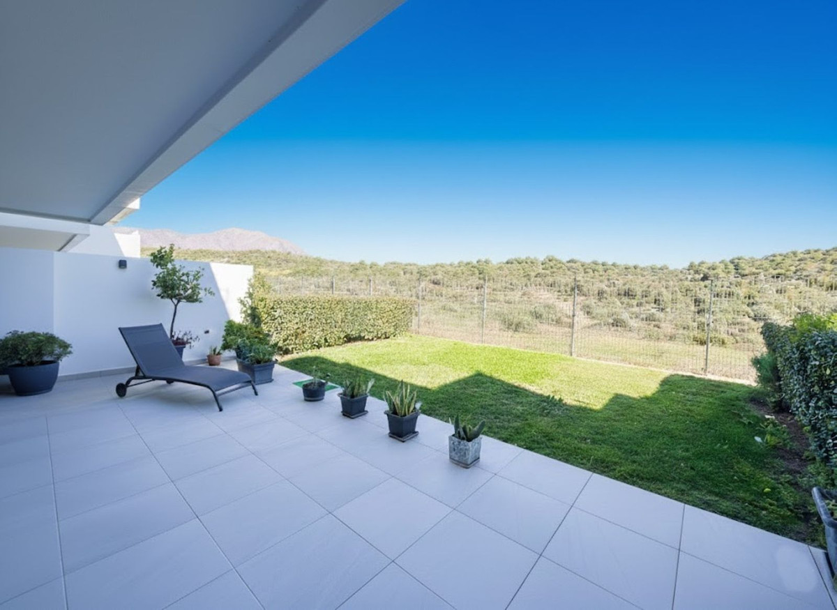 3 Bed Apartment for sale in Estepona Costa Del Sol, Málaga, Spain