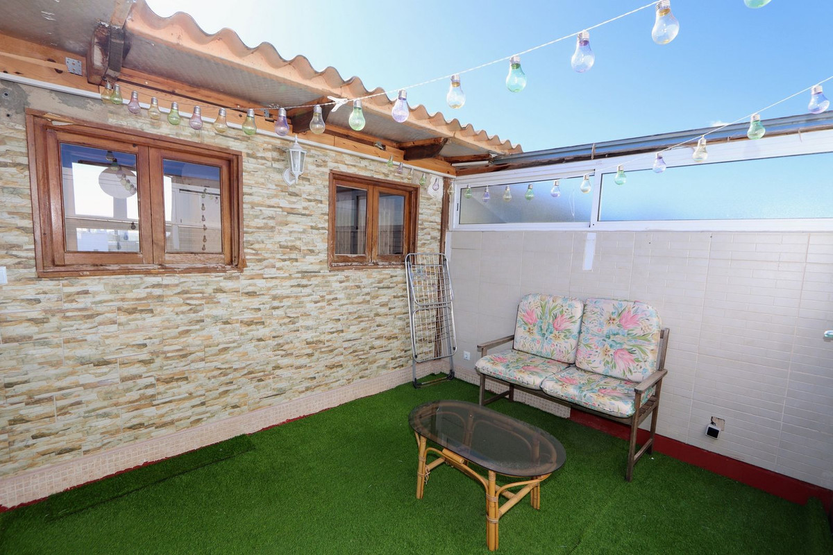 Se vende Apartamento en Planta Última de 2 dormitorios en Costa Blanca, Alicante, España
