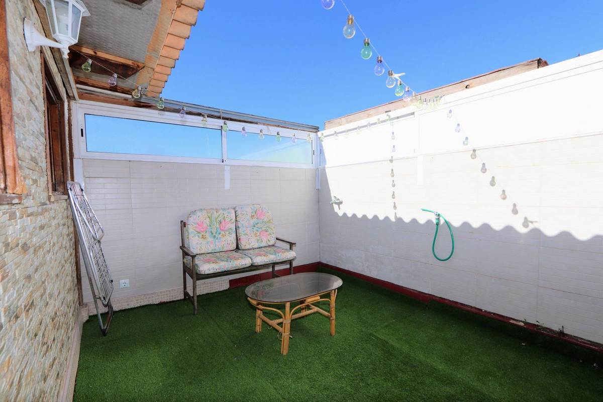 Se vende Apartamento en Planta Última de 2 dormitorios en Costa Blanca, Alicante, España