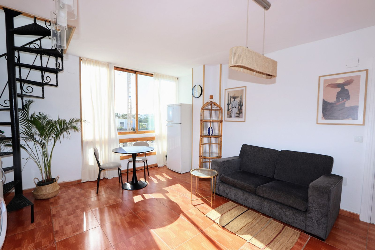 Se vende Apartamento en Planta Última de 2 dormitorios en Costa Blanca, Alicante, España