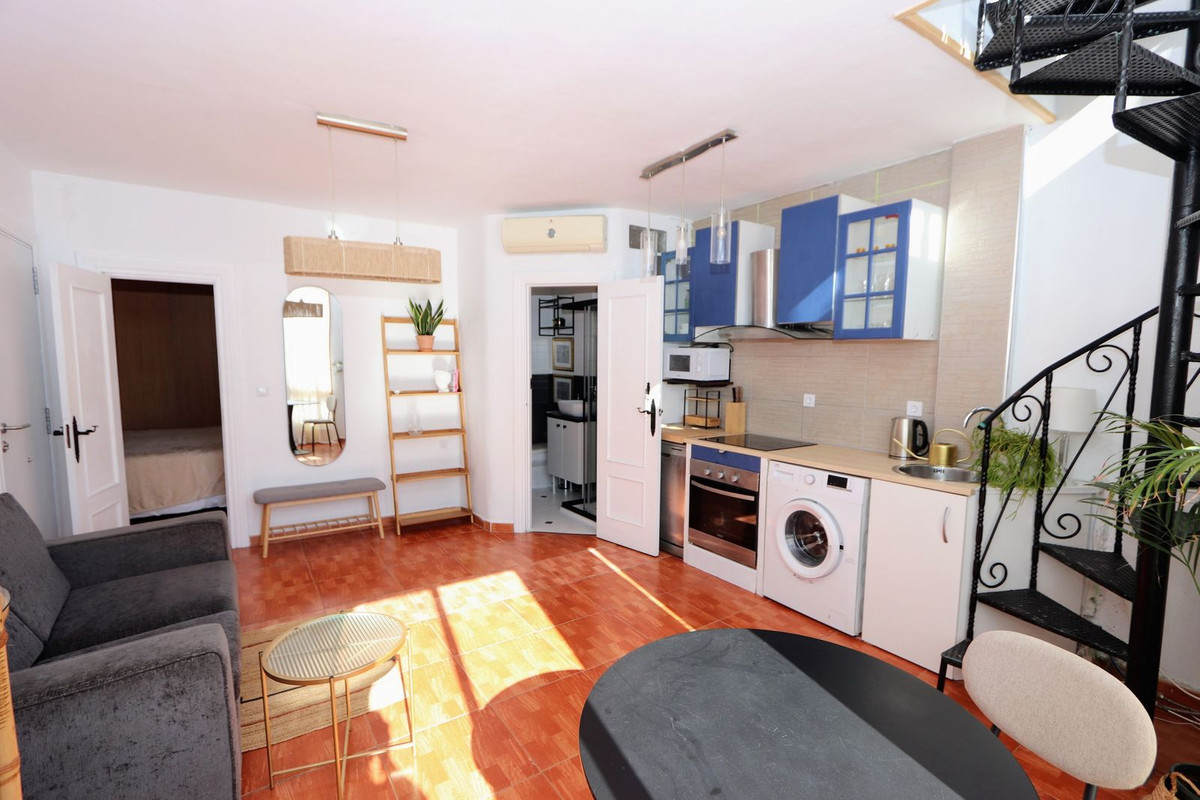 Se vende Apartamento en Planta Última de 2 dormitorios en Costa Blanca, Alicante, España