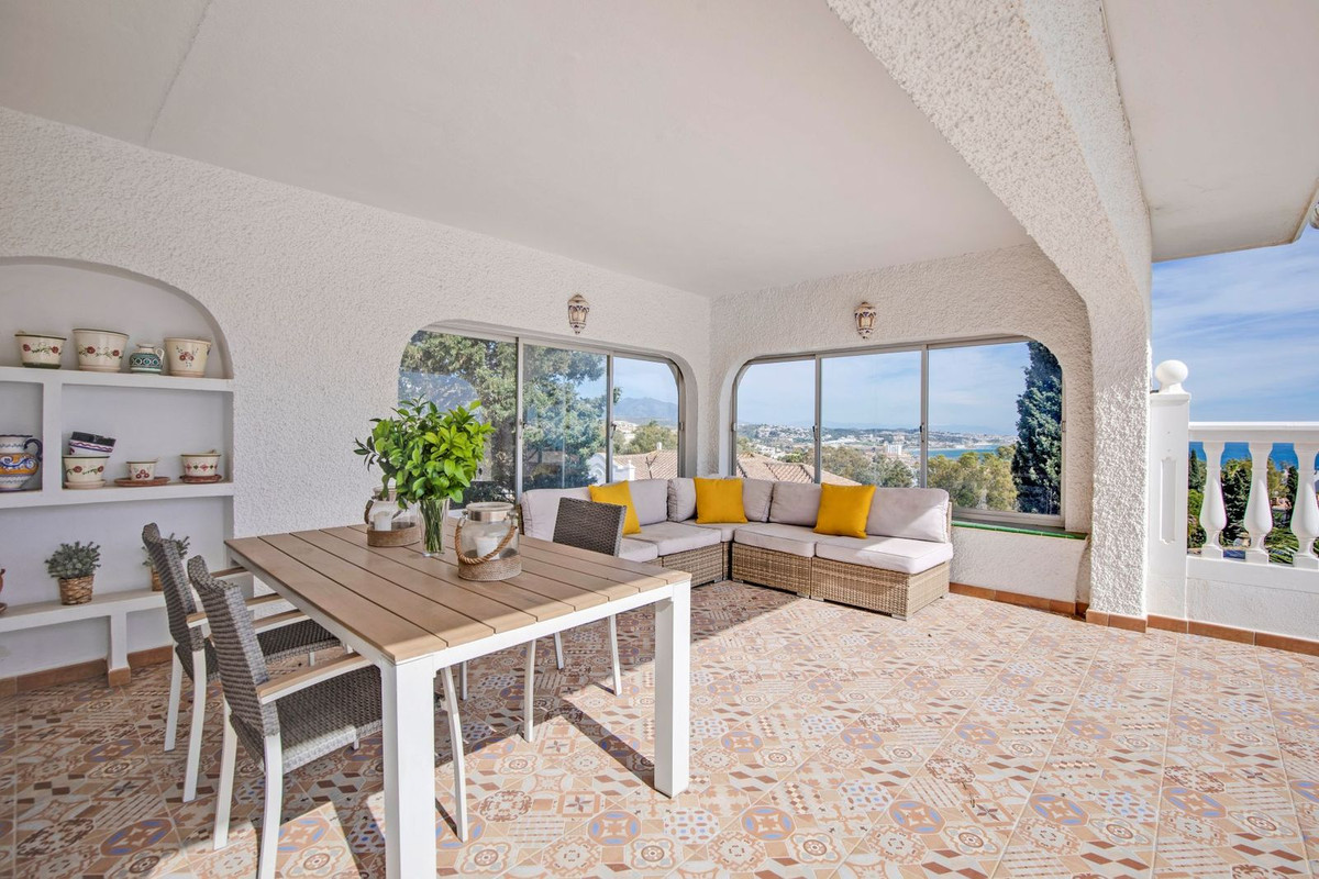 Se vende Villa - Chalet de 5 dormitorios en Costa Del Sol, Málaga, España