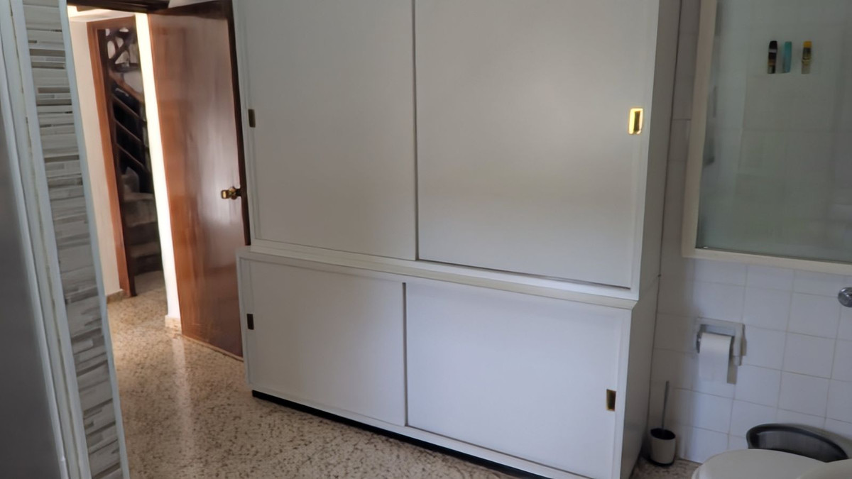 5 Bed Townhouse for sale in Alhaurín De La Torre Costa Del Sol, Málaga, Spain
