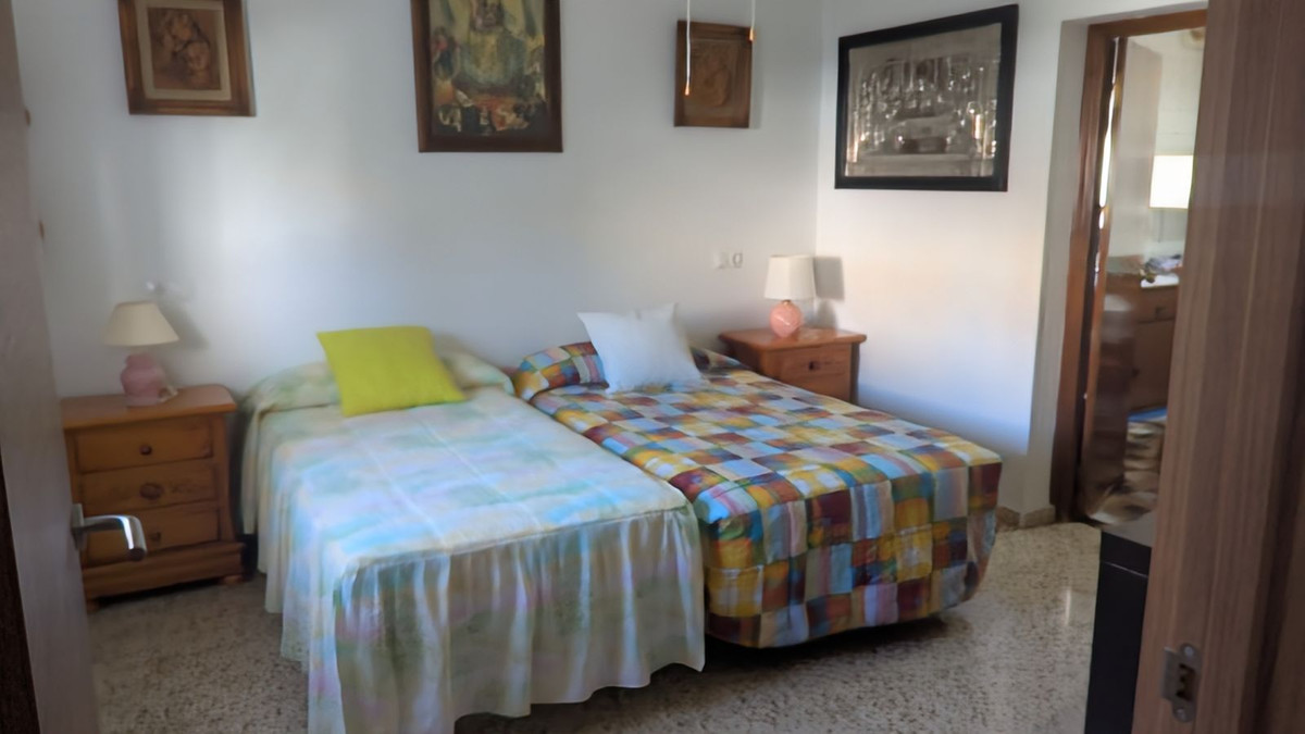 5 Bed Townhouse for sale in Alhaurín De La Torre Costa Del Sol, Málaga, Spain