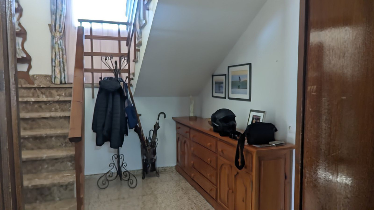 5 Bed Townhouse for sale in Alhaurín De La Torre Costa Del Sol, Málaga, Spain
