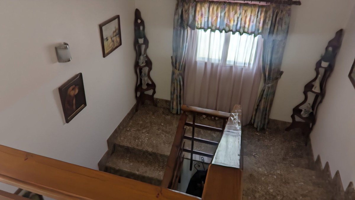 5 Bed Townhouse for sale in Alhaurín De La Torre Costa Del Sol, Málaga, Spain
