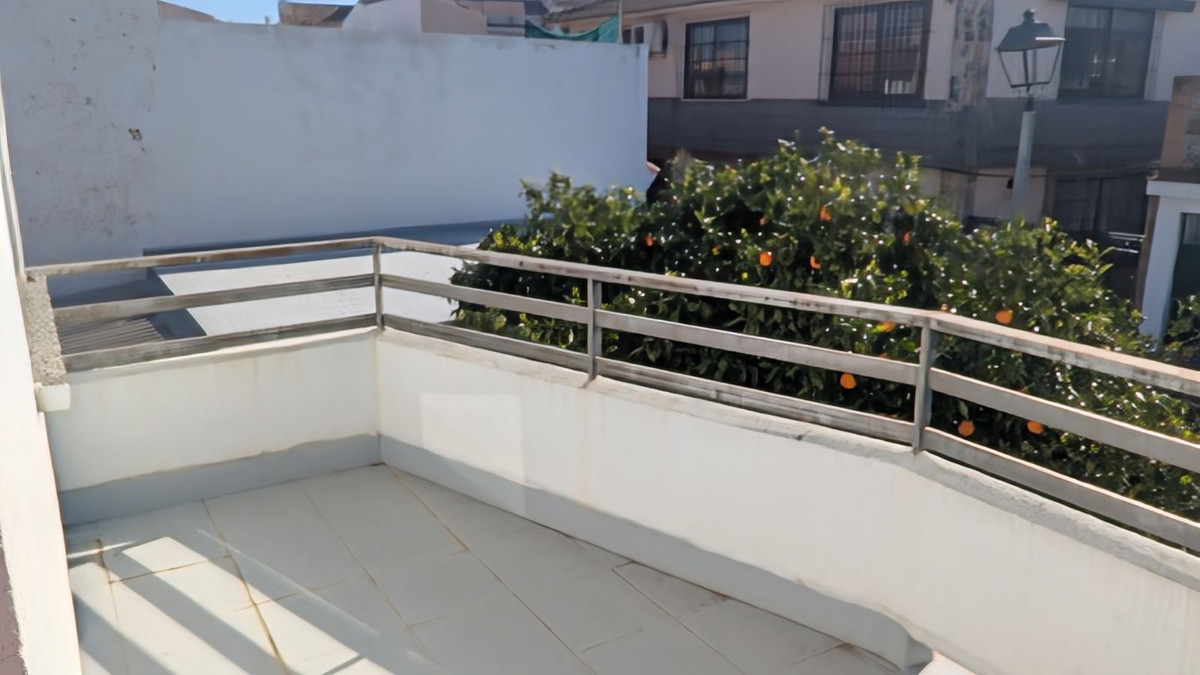 5 Bed Townhouse for sale in Alhaurín De La Torre Costa Del Sol, Málaga, Spain