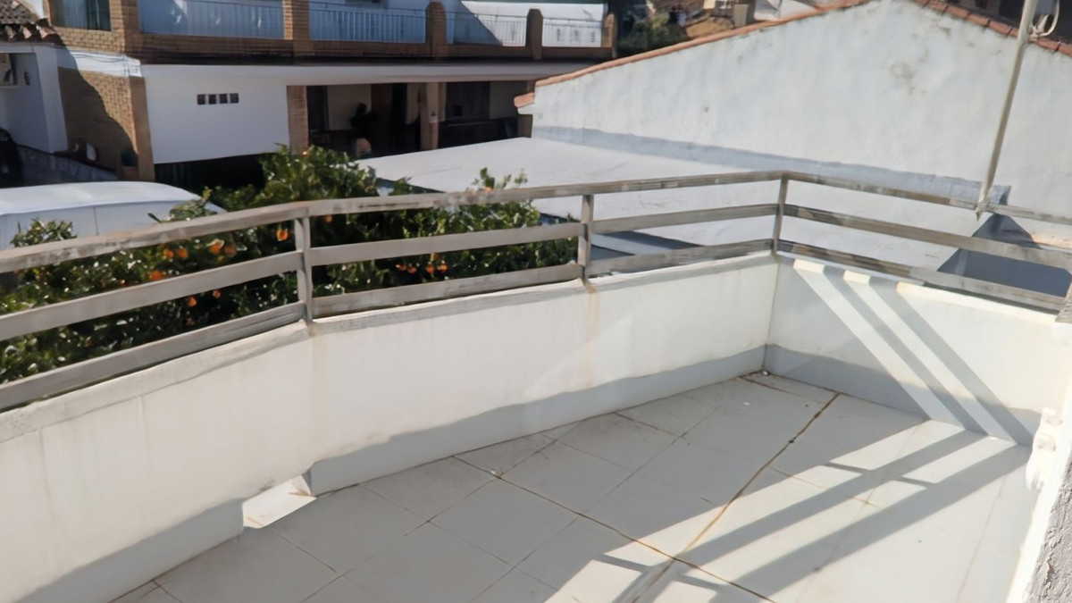 5 Bed Townhouse for sale in Alhaurín De La Torre Costa Del Sol, Málaga, Spain