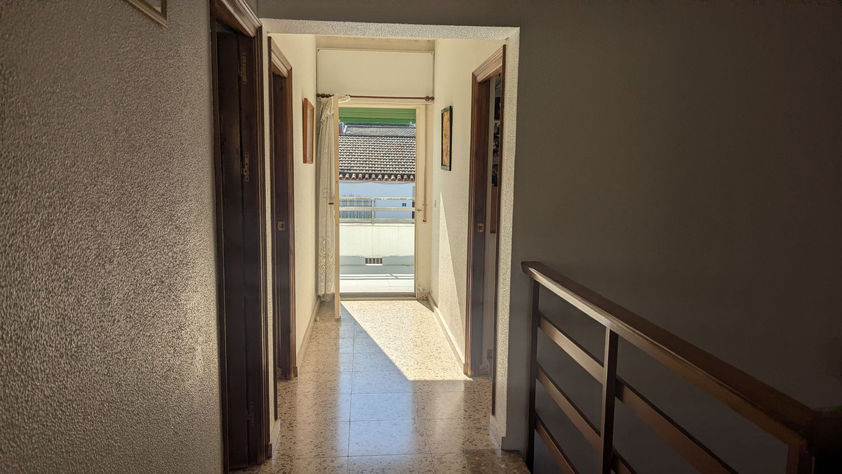 5 Bed Townhouse for sale in Alhaurín De La Torre Costa Del Sol, Málaga, Spain