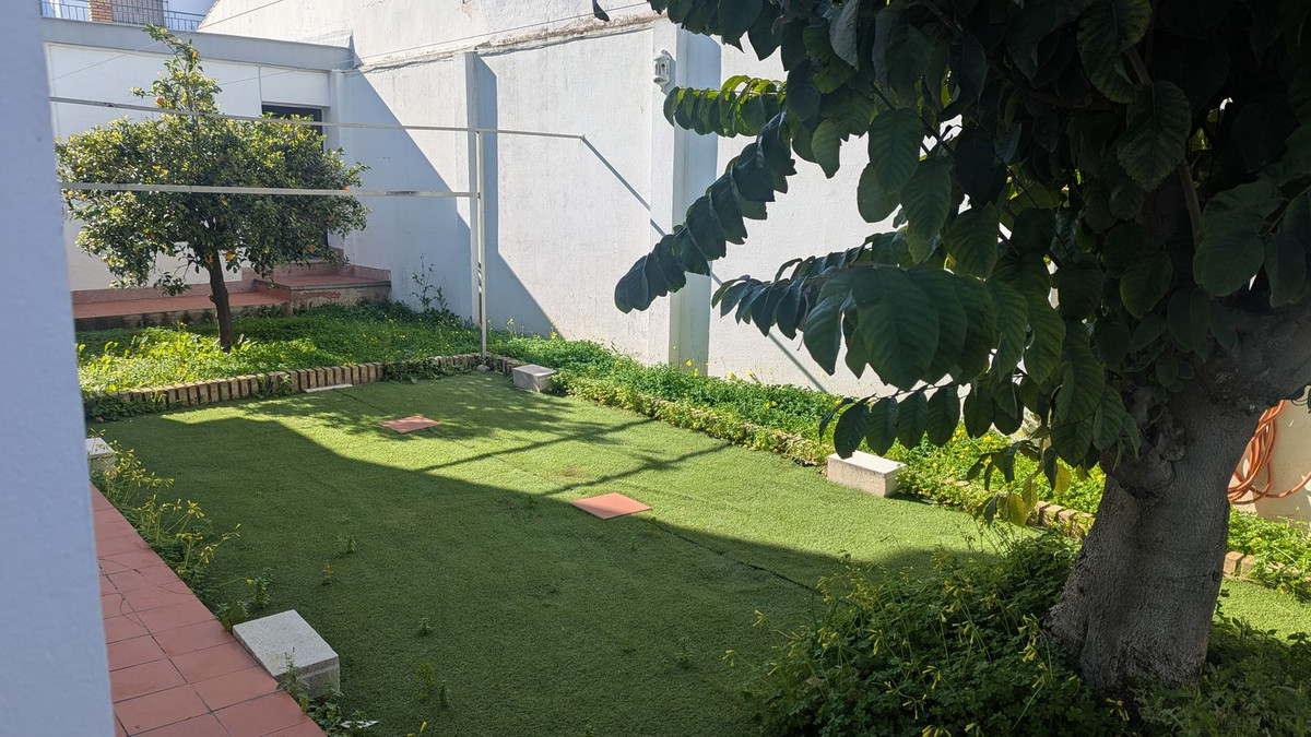 5 Bed Townhouse for sale in Alhaurín De La Torre Costa Del Sol, Málaga, Spain