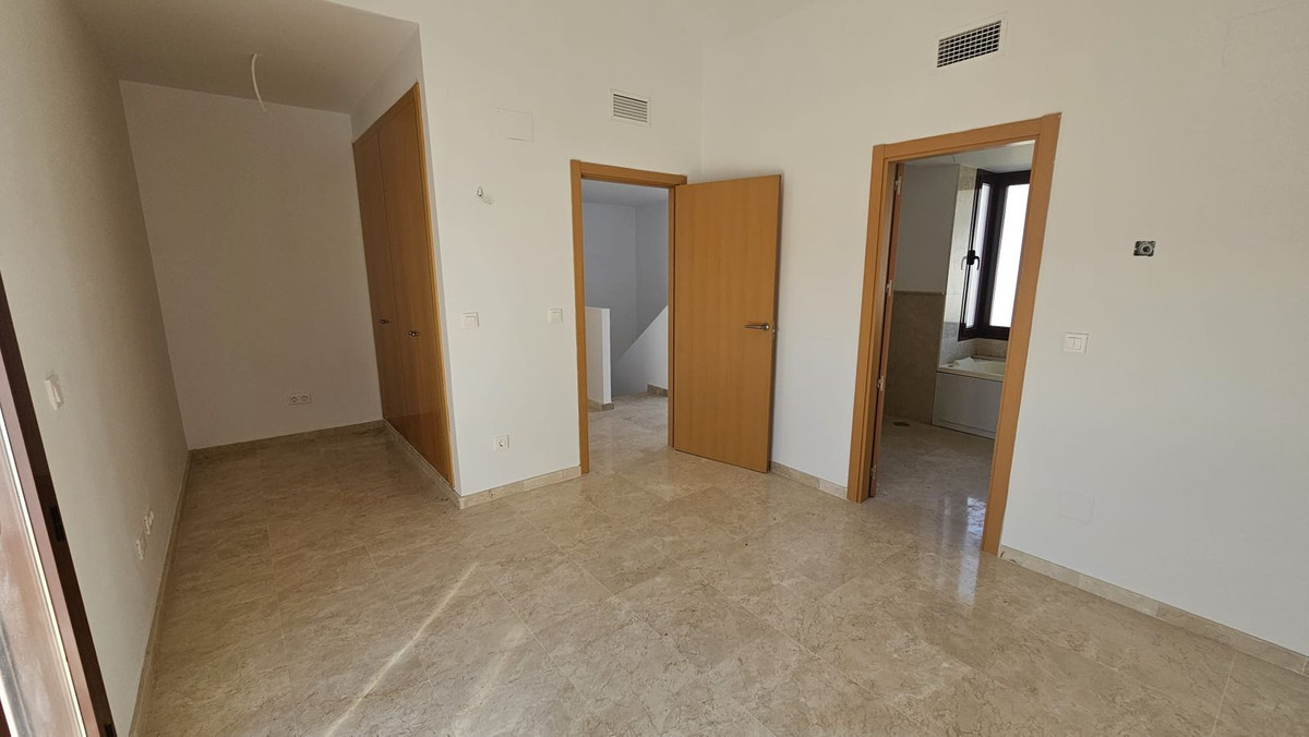 Se vende Adosada de 2 dormitorios en Costa Del Sol, Málaga, España