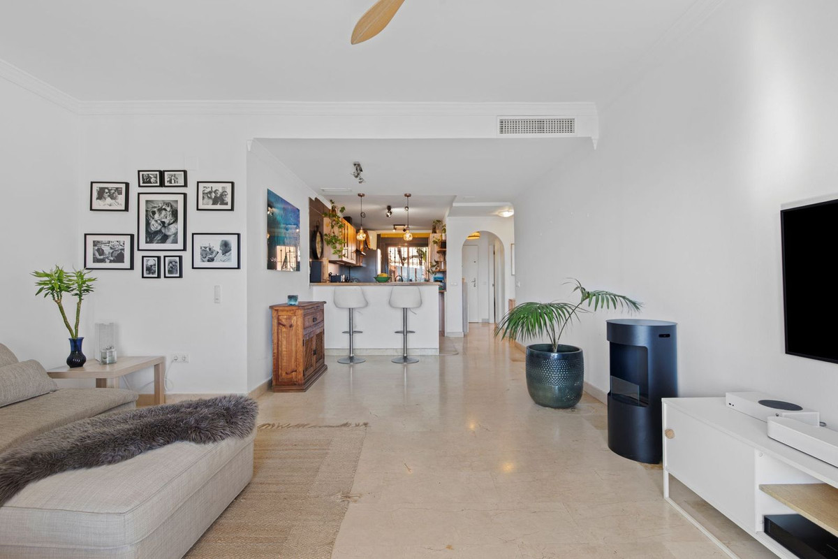 2 Bed Apartment for sale in Elviria Costa Del Sol, Málaga, Spain