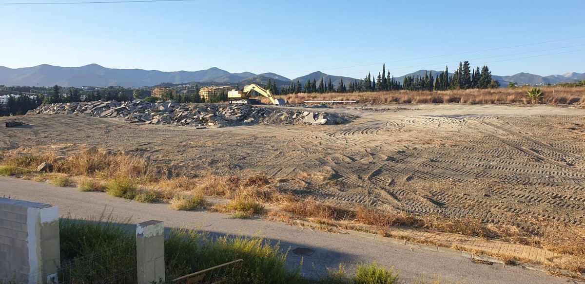 Se vende Terreno Urbano  en Costa Del Sol, Málaga, España