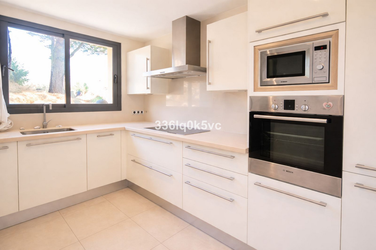 Se vende Apartamento Planta Media de 2 dormitorios en Costa Del Sol, Málaga, España