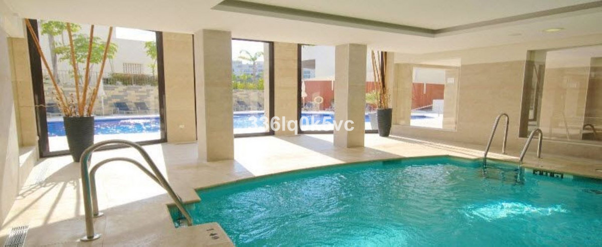 Se vende Apartamento Planta Media de 2 dormitorios en Costa Del Sol, Málaga, España