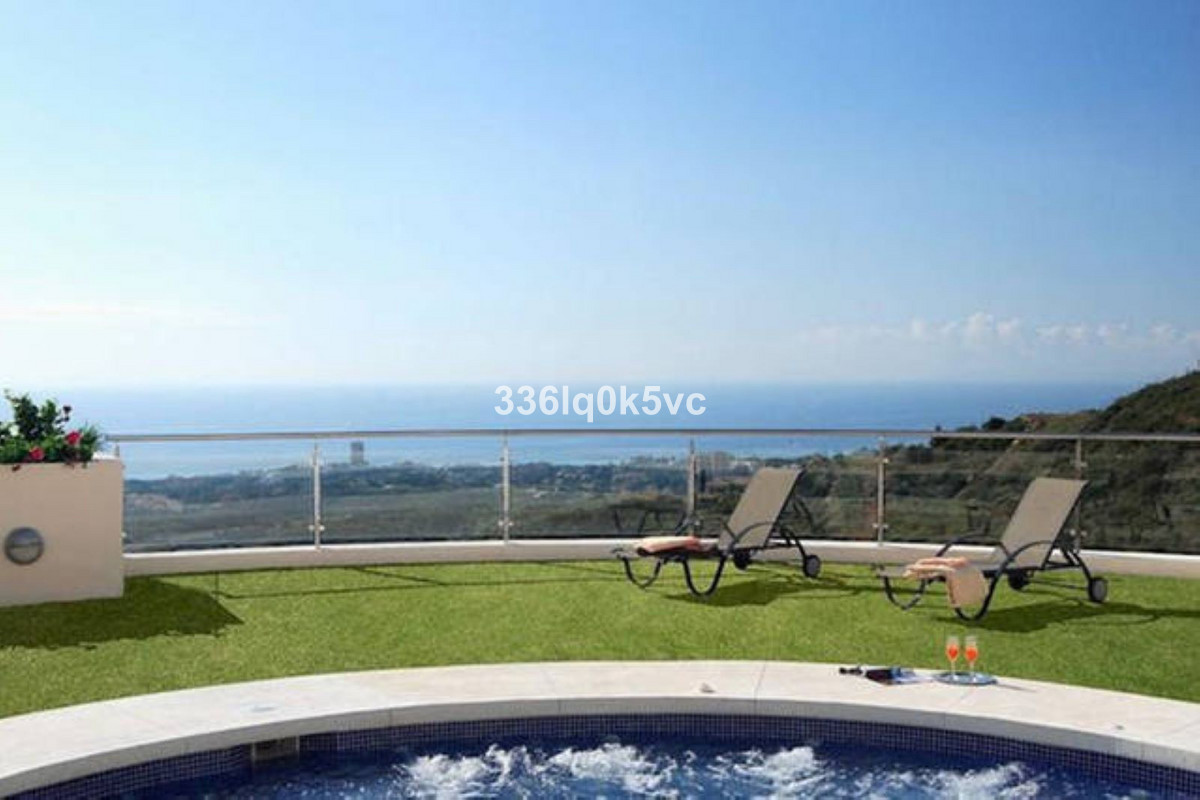 Se vende Apartamento Planta Media de 2 dormitorios en Costa Del Sol, Málaga, España