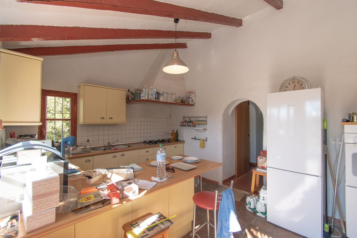 7 Bed Townhouse for sale in Alora Costa Del Sol, Málaga, Spain