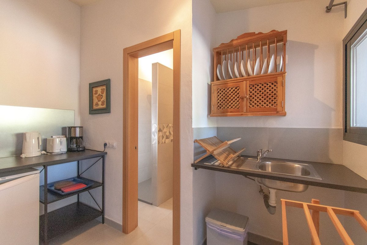 7 Bed Townhouse for sale in Alora Costa Del Sol, Málaga, Spain