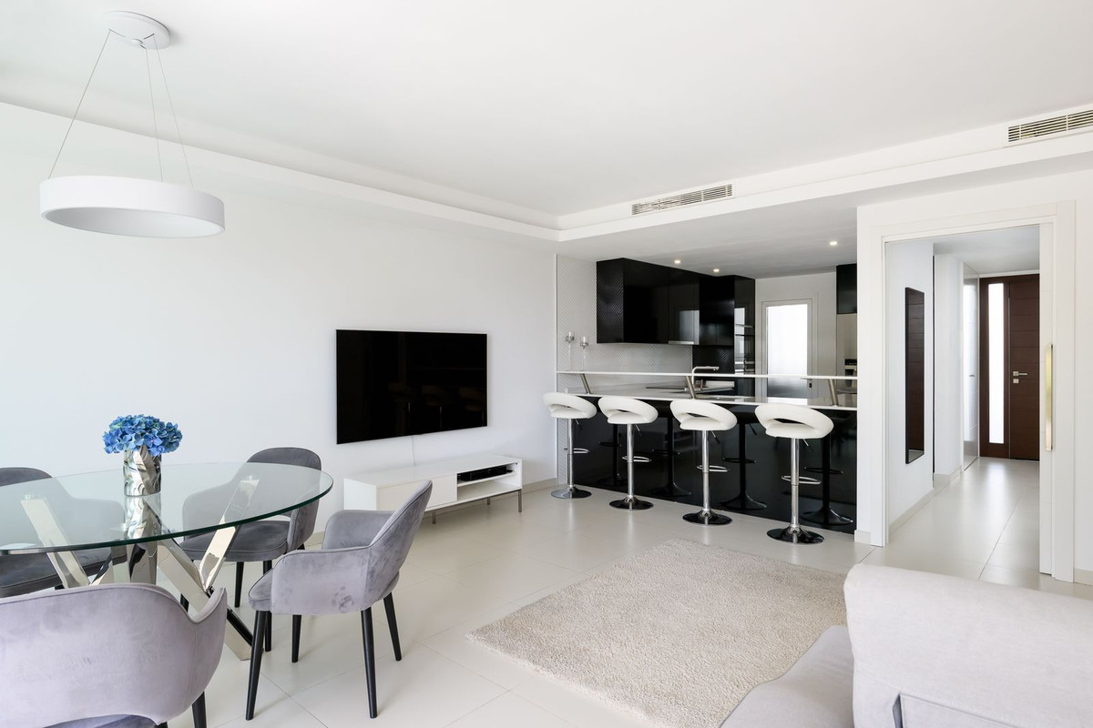 3 Bed Townhouse for sale in The Golden Mile Costa Del Sol, Málaga, Spain