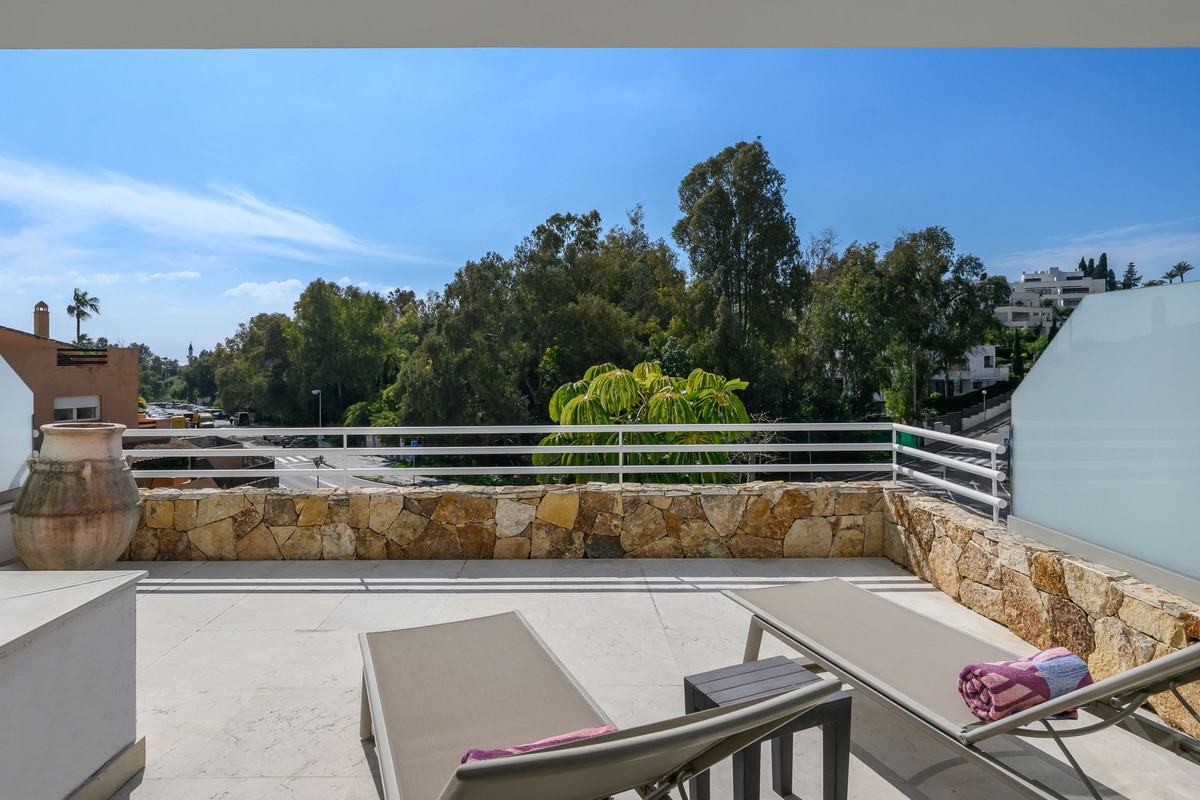 3 Bed Townhouse for sale in The Golden Mile Costa Del Sol, Málaga, Spain