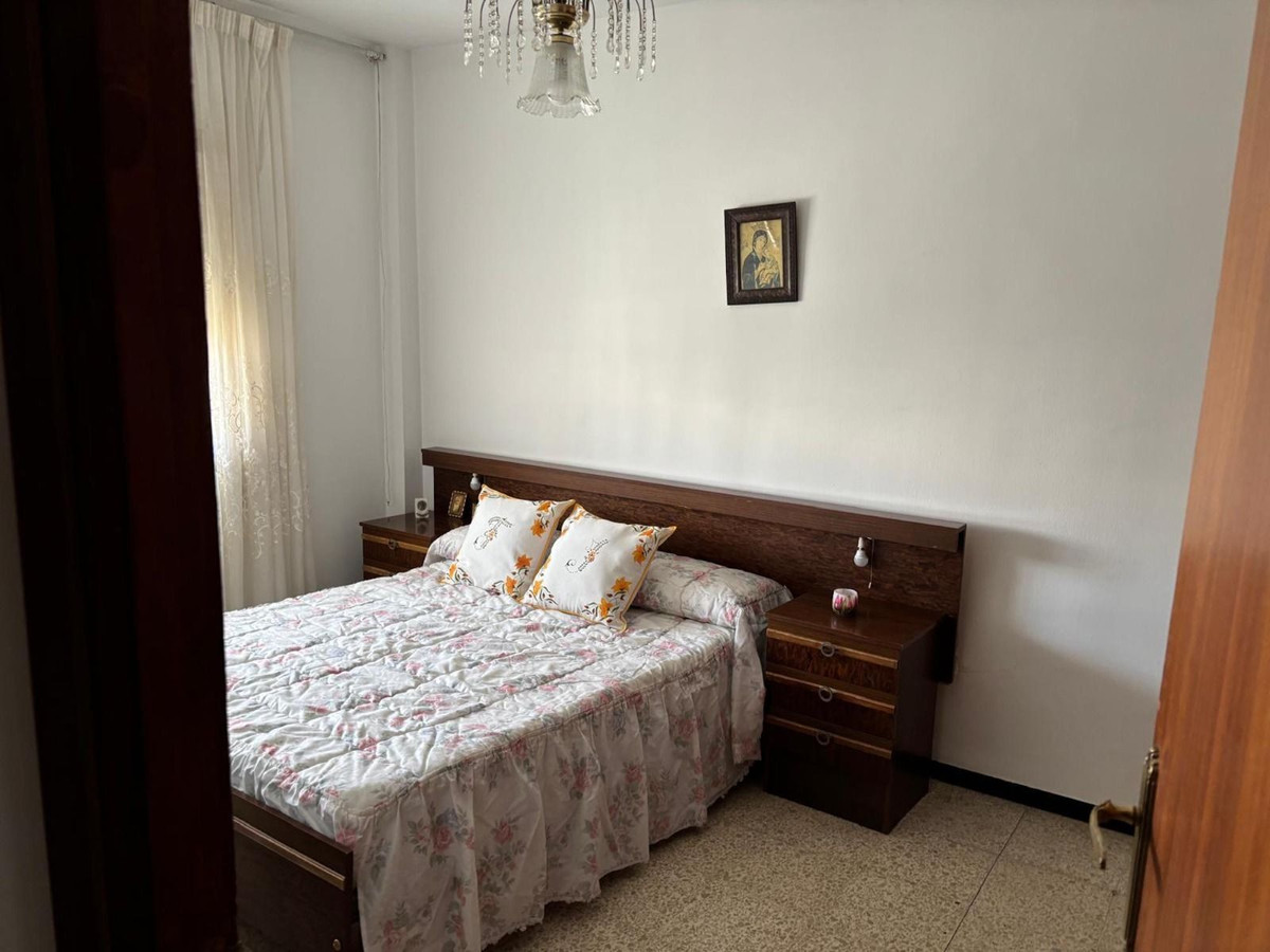 3 Bed Apartment for sale in Estepona Costa Del Sol, Málaga, Spain