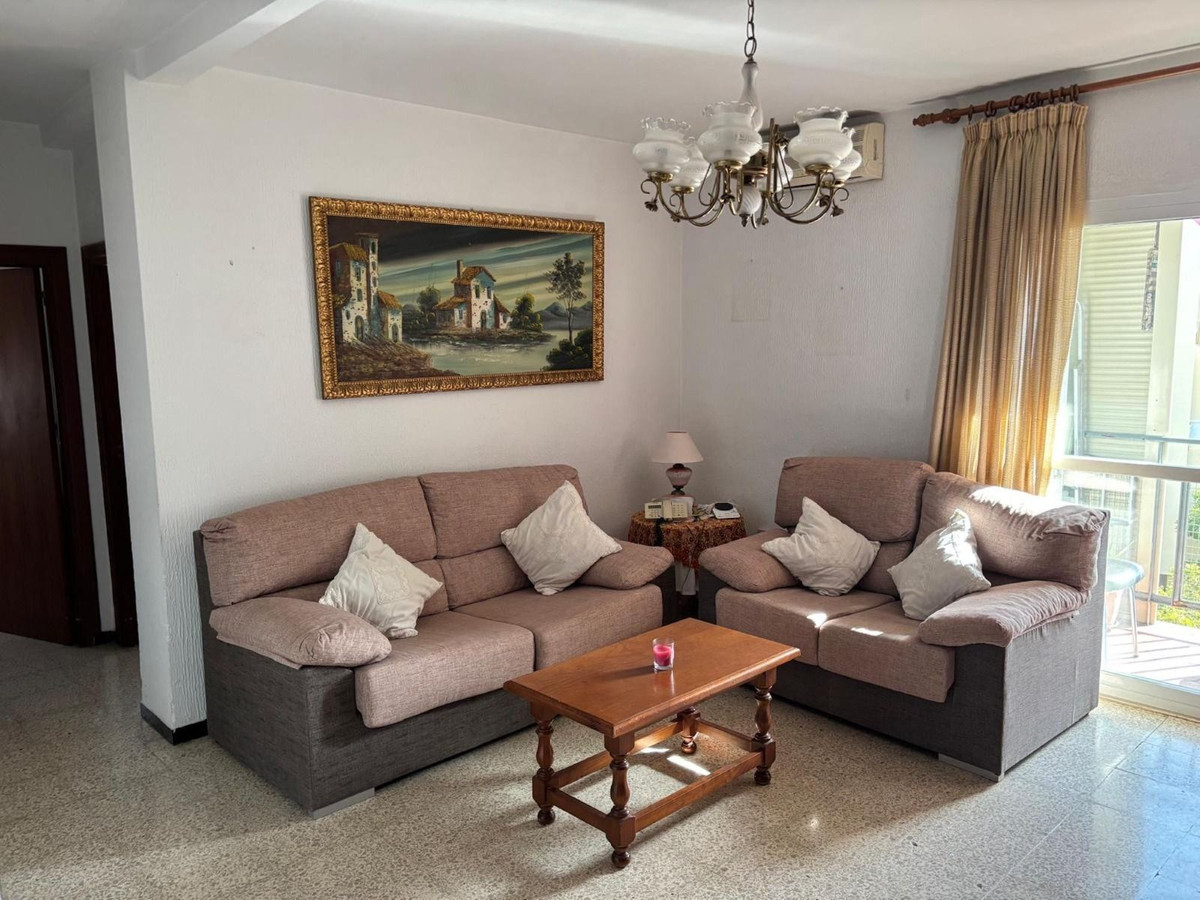 3 Bed Apartment for sale in Estepona Costa Del Sol, Málaga, Spain