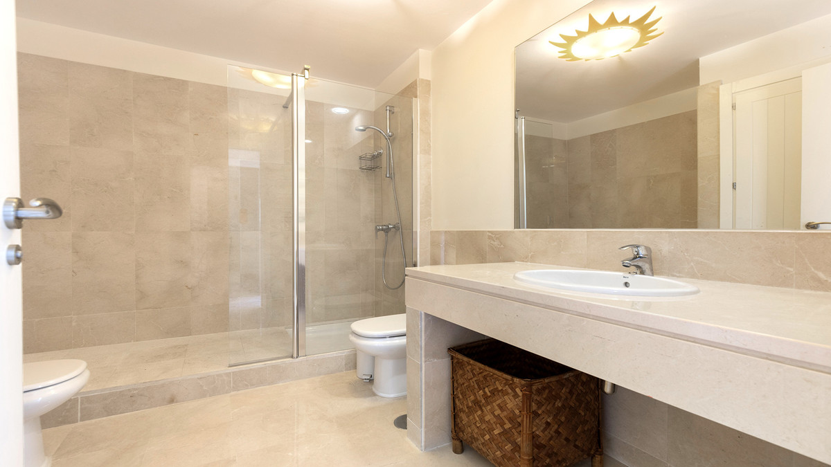 3 Bed Apartment for sale in Manilva Costa Del Sol, Málaga, Spain