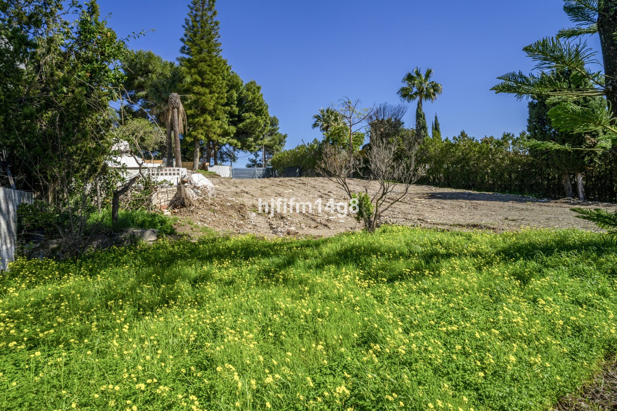Plots for sale in Nueva Andalucía Costa Del Sol, Málaga, Spain