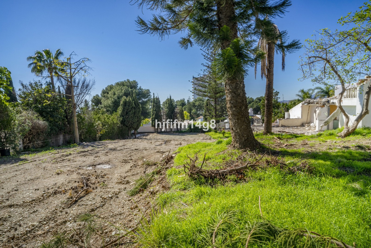Plots for sale in Nueva Andalucía Costa Del Sol, Málaga, Spain