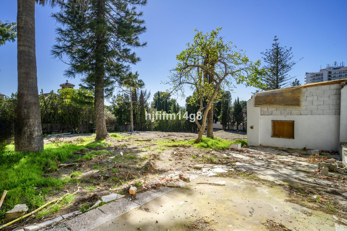 Plots for sale in Nueva Andalucía Costa Del Sol, Málaga, Spain