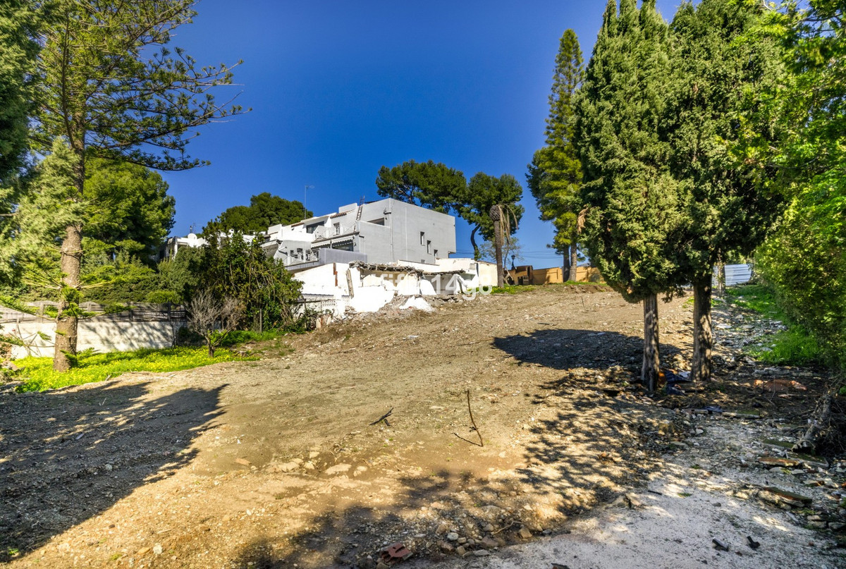Plots for sale in Nueva Andalucía Costa Del Sol, Málaga, Spain