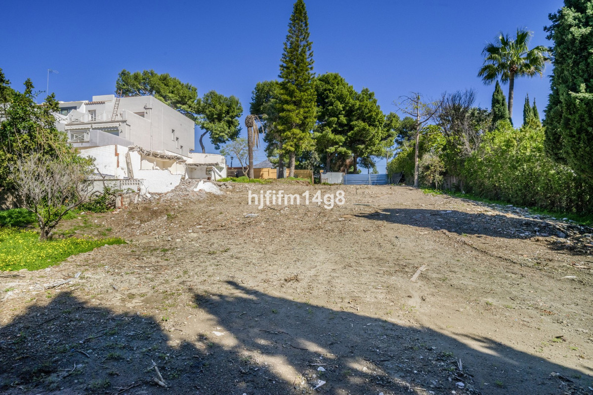 Plots for sale in Nueva Andalucía Costa Del Sol, Málaga, Spain