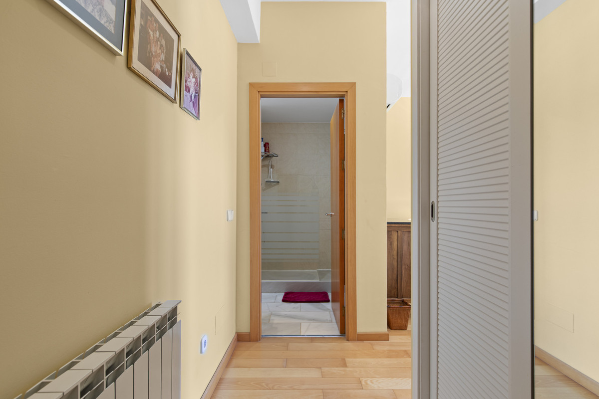 3 Bed Townhouse for sale in Benahavís Costa Del Sol, Málaga, Spain