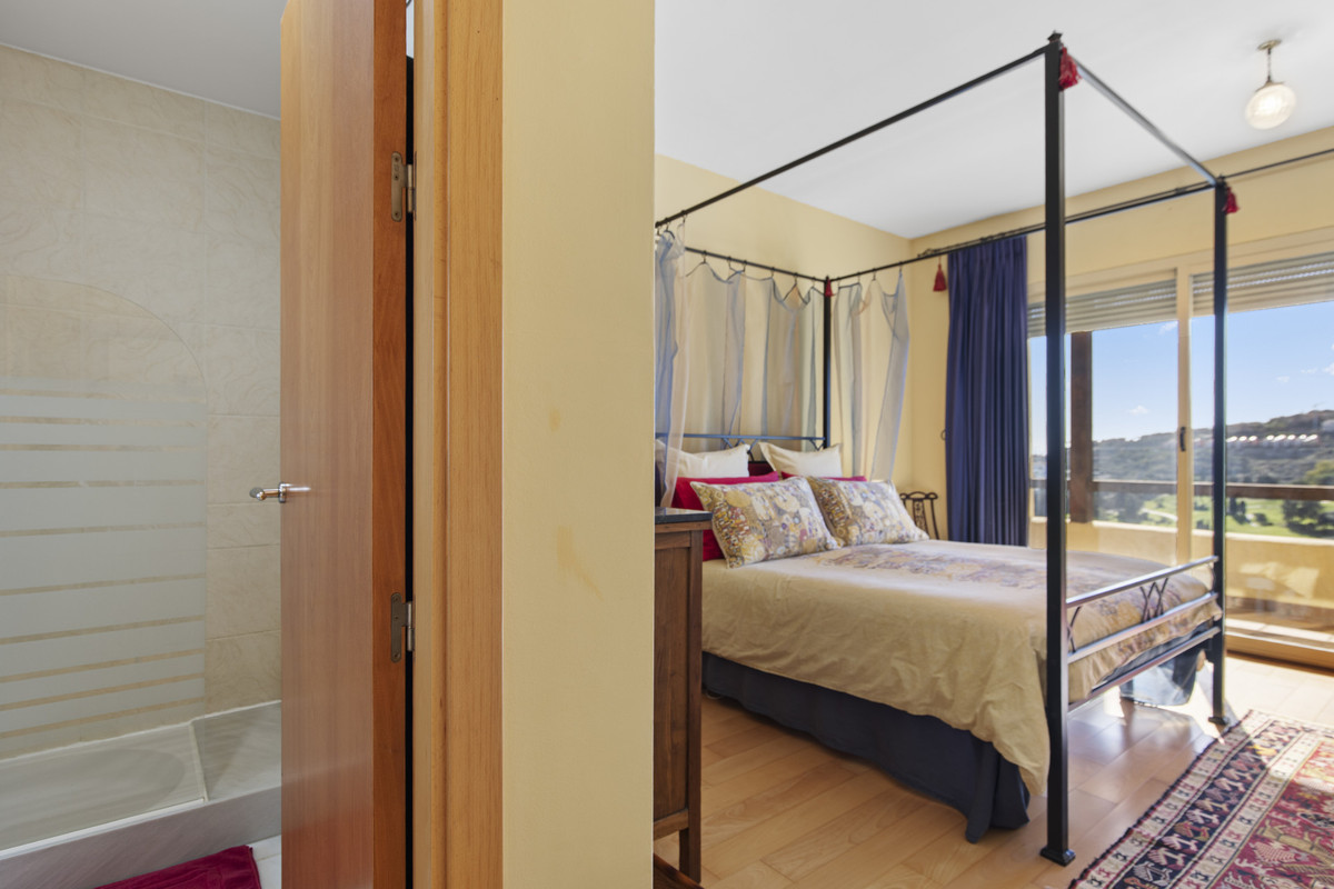 3 Bed Townhouse for sale in Benahavís Costa Del Sol, Málaga, Spain