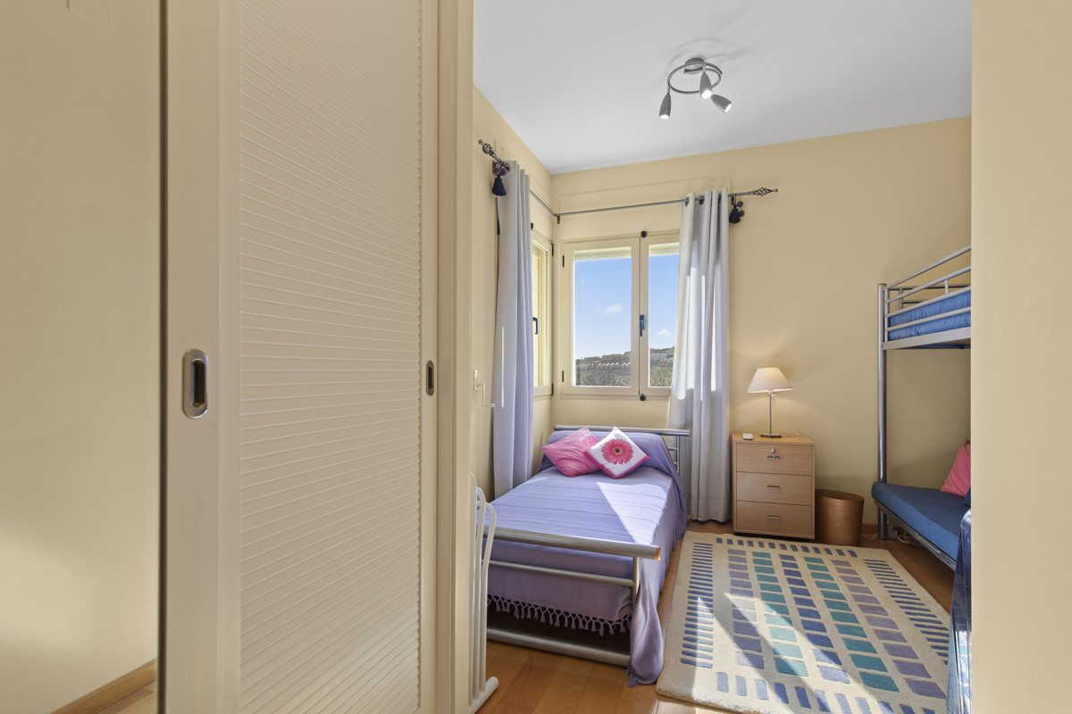 3 Bed Townhouse for sale in Benahavís Costa Del Sol, Málaga, Spain