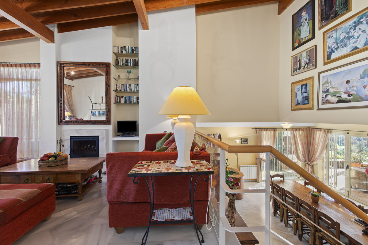 3 Bed Townhouse for sale in Benahavís Costa Del Sol, Málaga, Spain