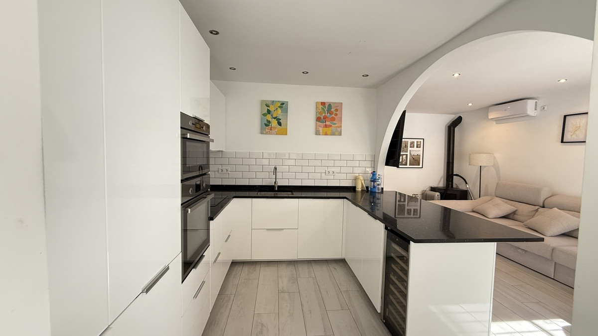 2 Bed Townhouse for sale in Villamartin Costa Blanca, Alicante, Spain