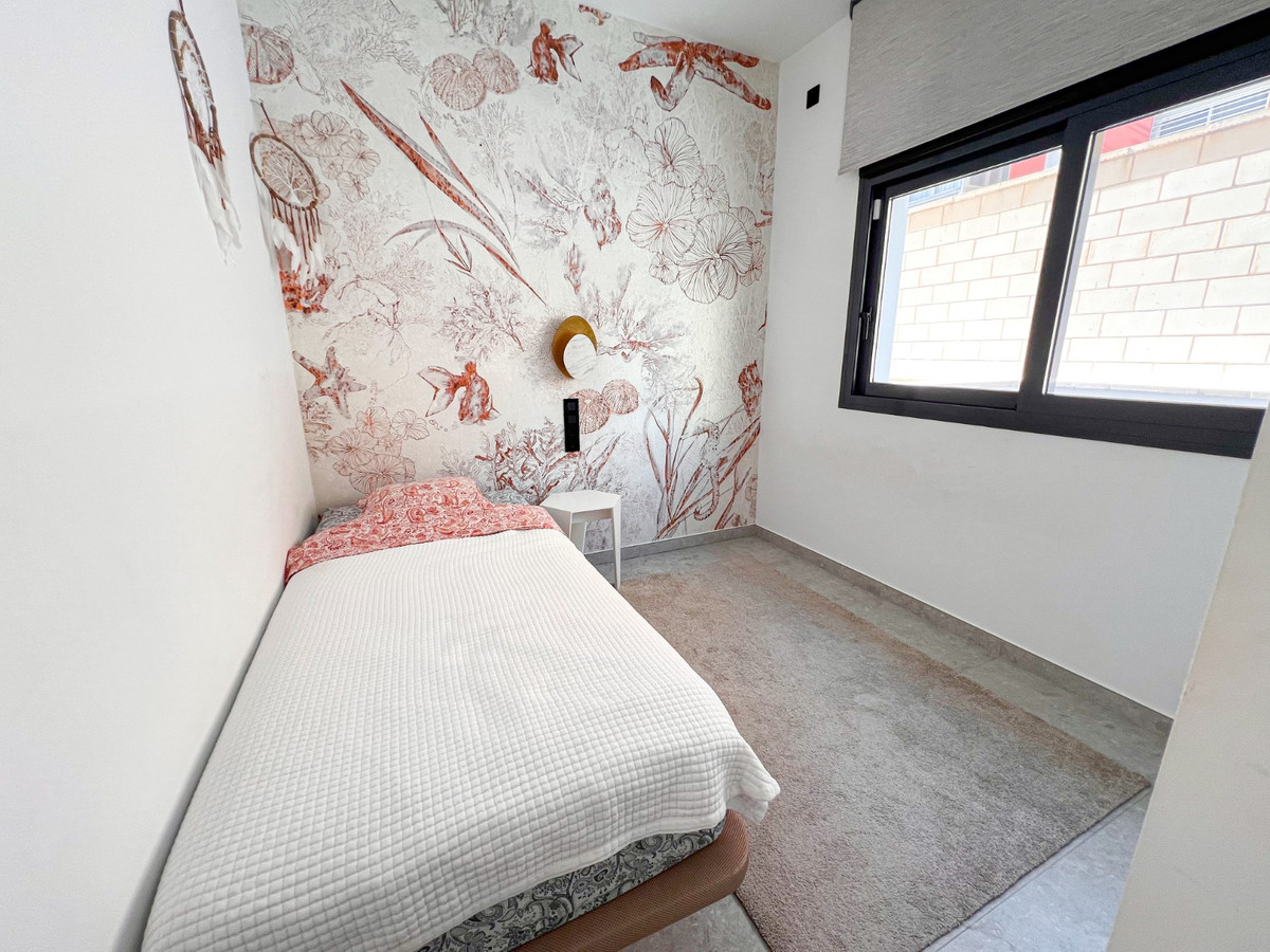Se vende Apartamento Planta Baja de 3 dormitorios en Costa Blanca, Alicante, España