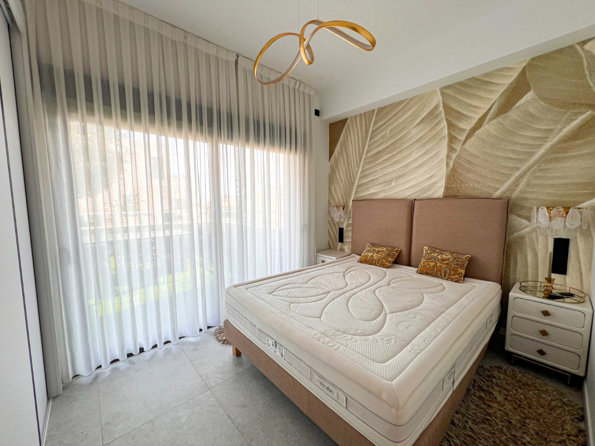 Se vende Apartamento Planta Baja de 3 dormitorios en Costa Blanca, Alicante, España