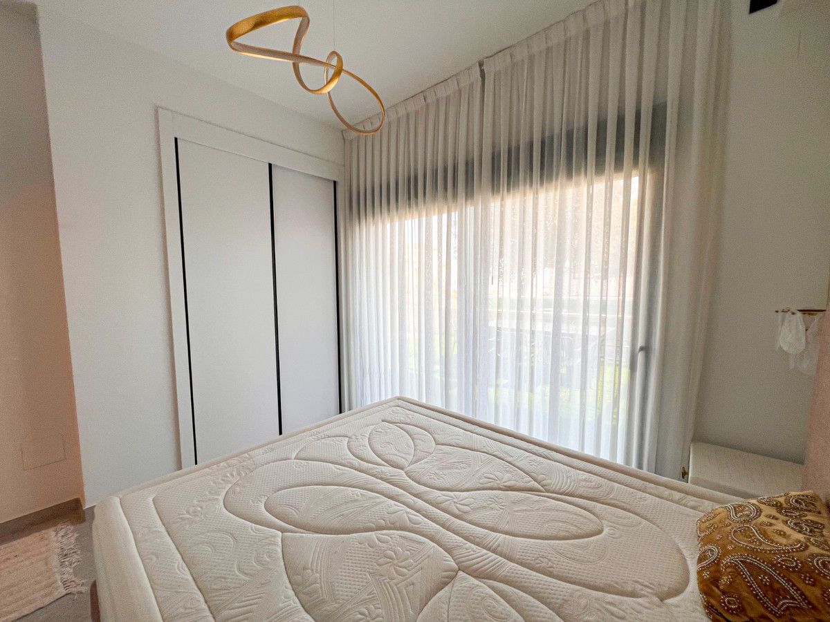 Se vende Apartamento Planta Baja de 3 dormitorios en Costa Blanca, Alicante, España