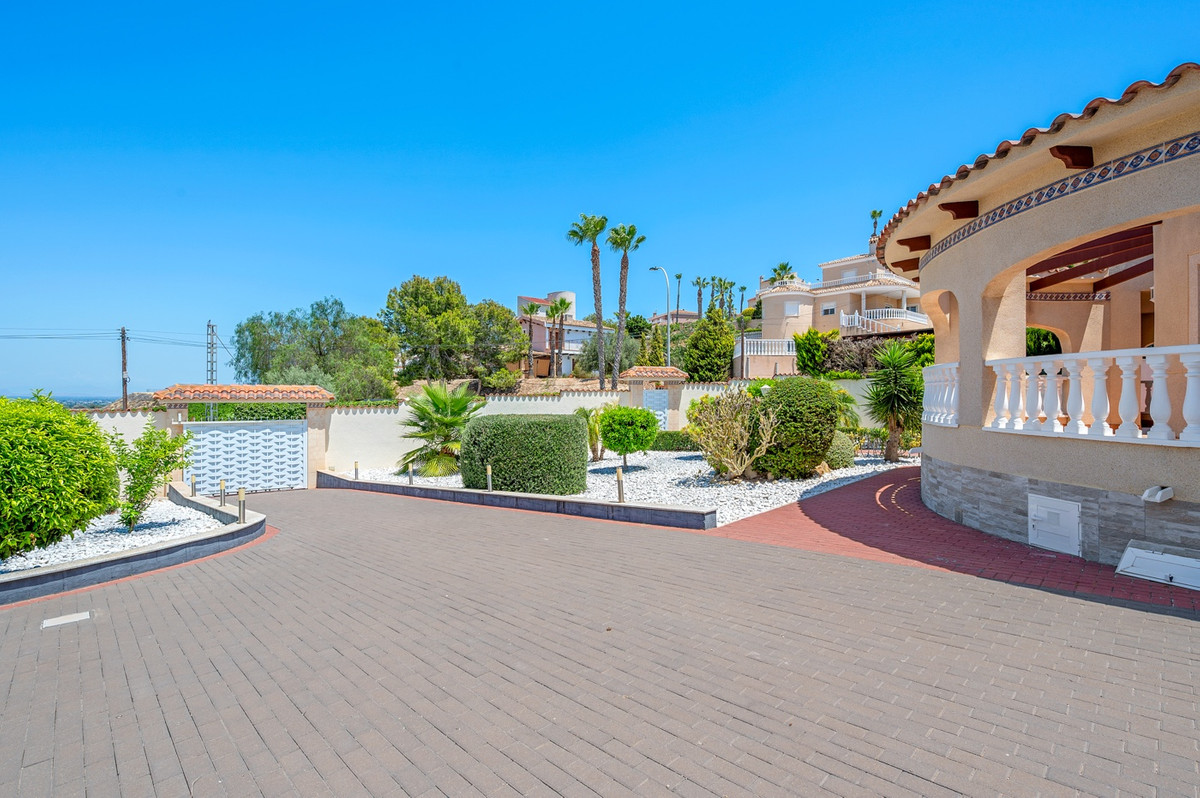 4 Bed Townhouse for sale in Algorfa Costa Blanca, Alicante, Spain