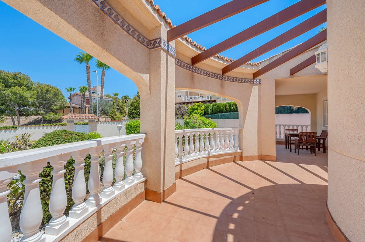 4 Bed Townhouse for sale in Algorfa Costa Blanca, Alicante, Spain